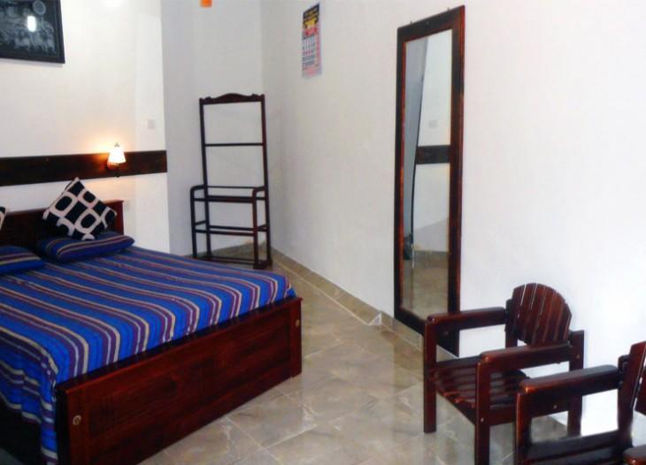 Hotel Travellers Halt à Ratnapura Extérieur photo